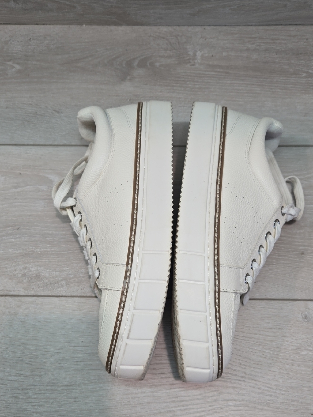 Vince Camuto Women Rezelli White Platform Leather Sneakers Shoes Sz 10M - Picture 11 of 12